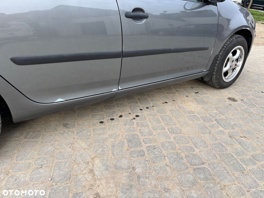 Volkswagen Golf 1.4 Comfortline - 4