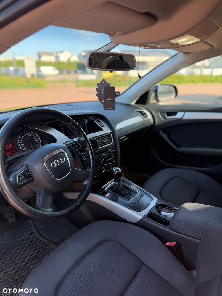 Audi A4 Avant - 19