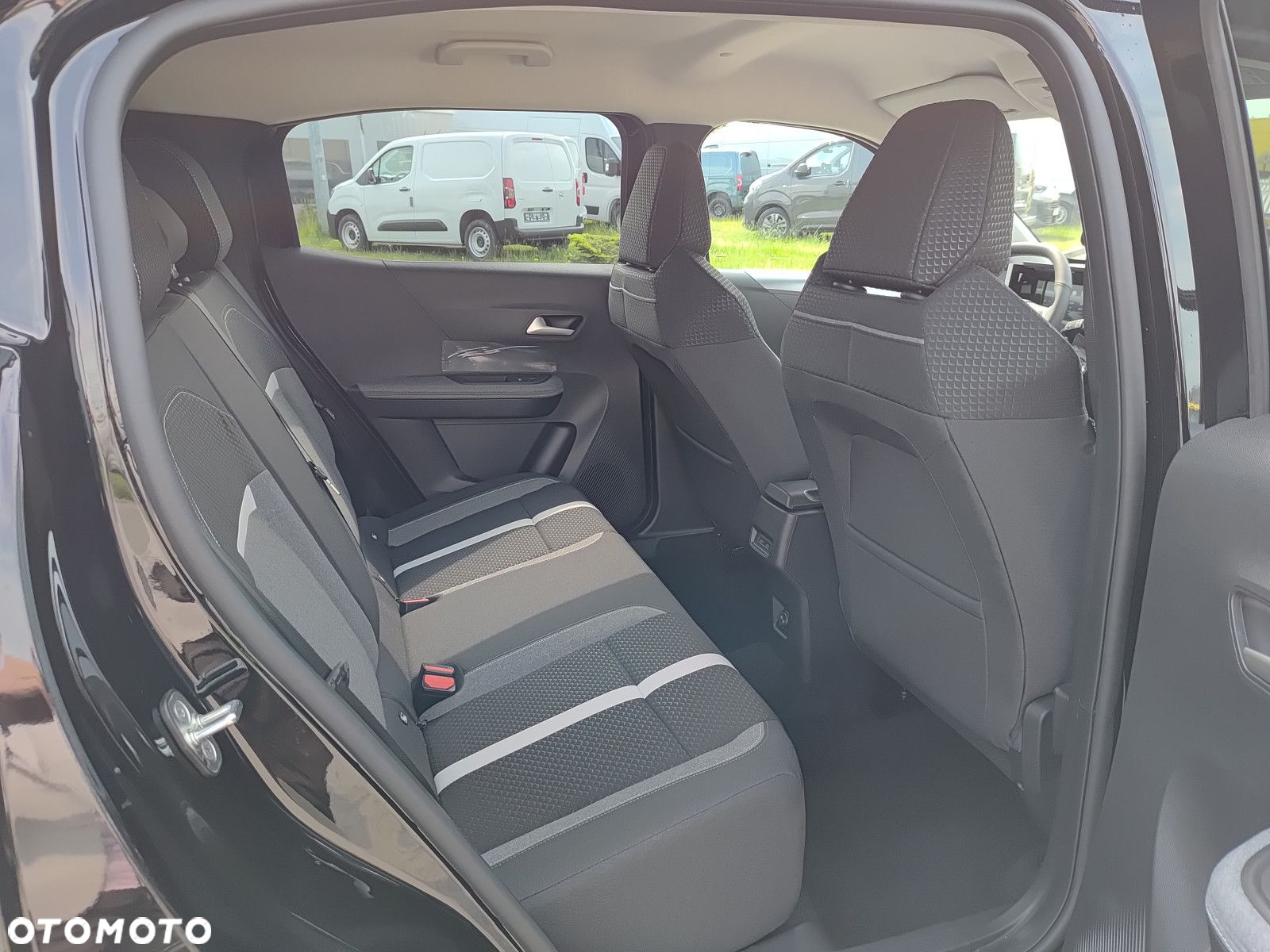 Opel Frontera 1.2 T mHEV GS eDTC6 - 9