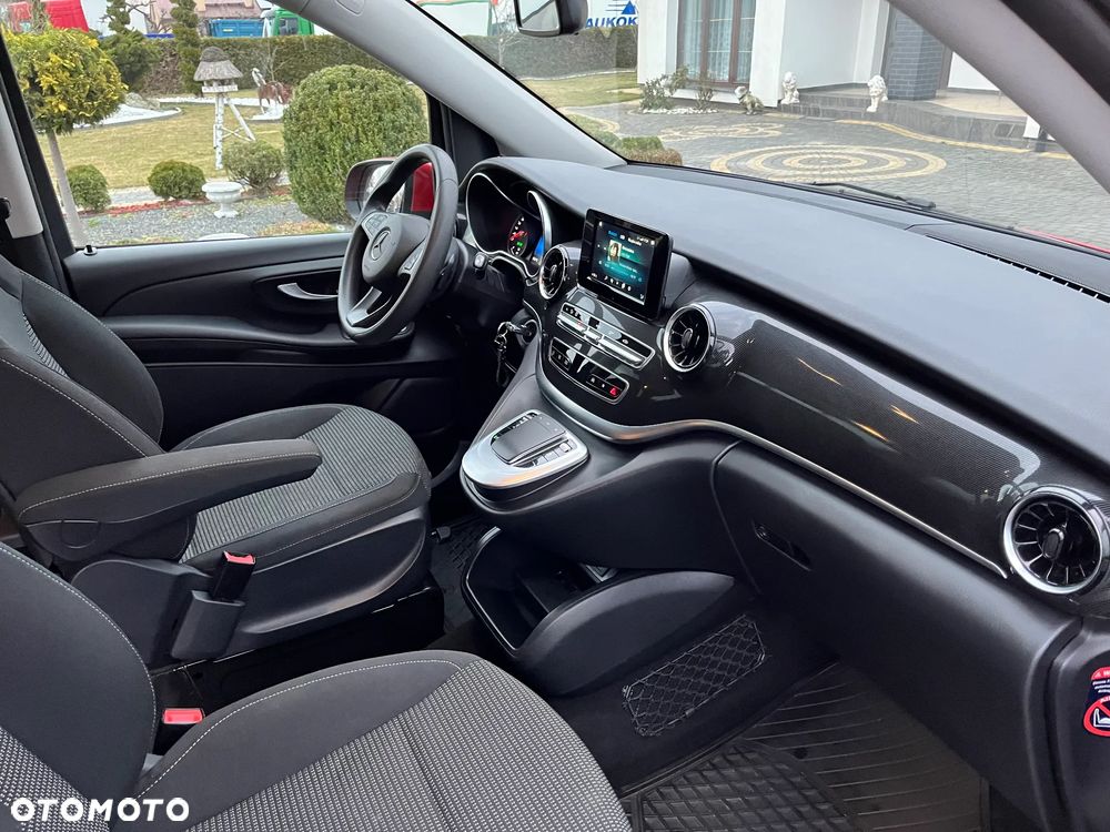 Mercedes-Benz Klasa V - 27