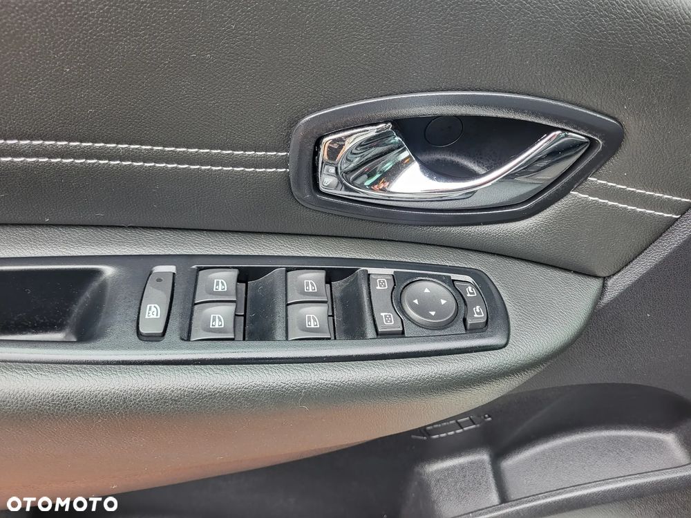 Renault Grand Scenic Gr 2.0 16V Privilege X-Tronic CVT - 26