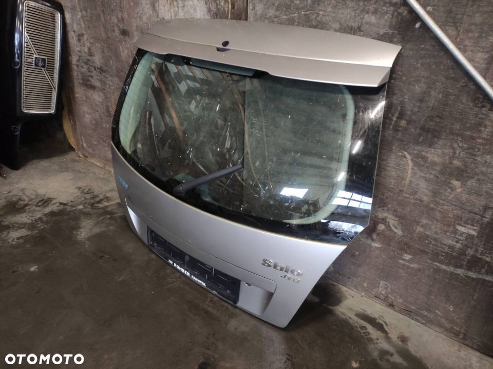 KOMPLETNY TYŁ KLAPA ZDERZAK LAMPY STILO I 3D 647 - 15