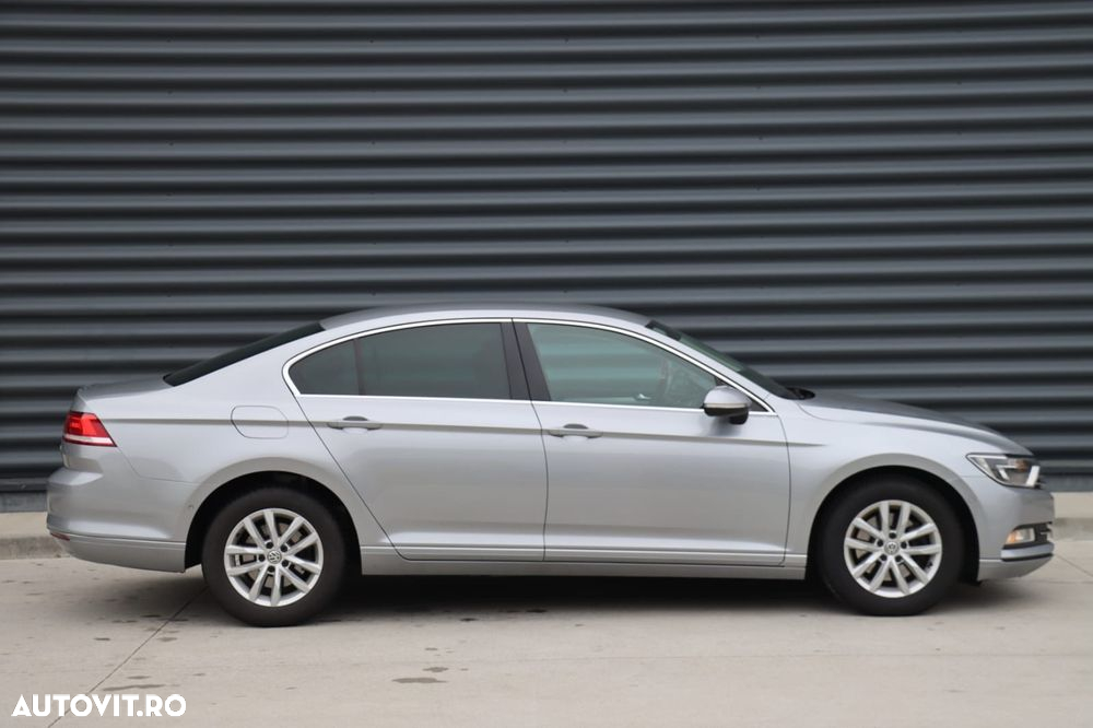 Volkswagen Passat - 14