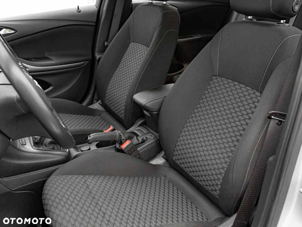 Opel Astra 1.2 T Edition S&S - 32