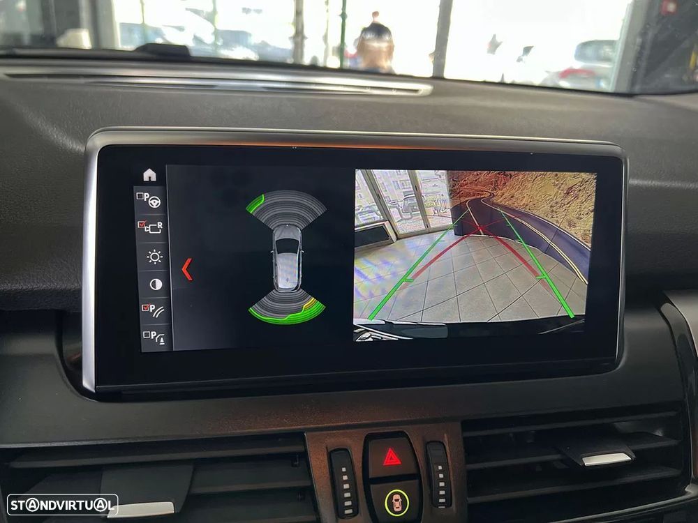 BMW 225xe Active Tourer Advantage - 13