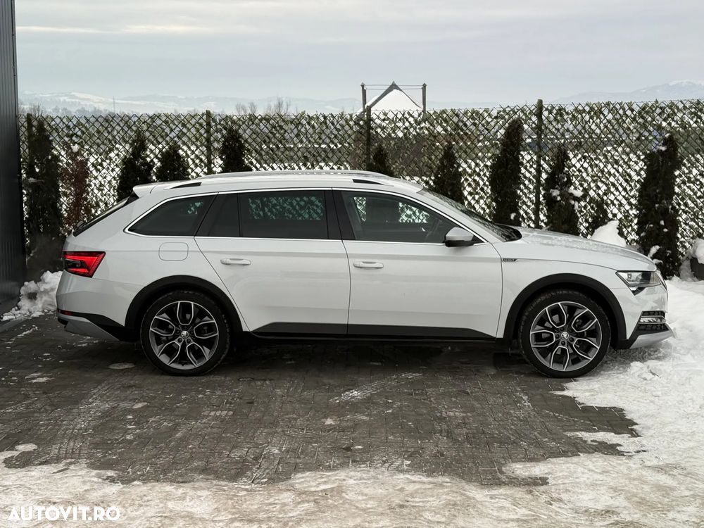 Skoda Superb 2.0 TDI 4X4 DSG Scout - 6