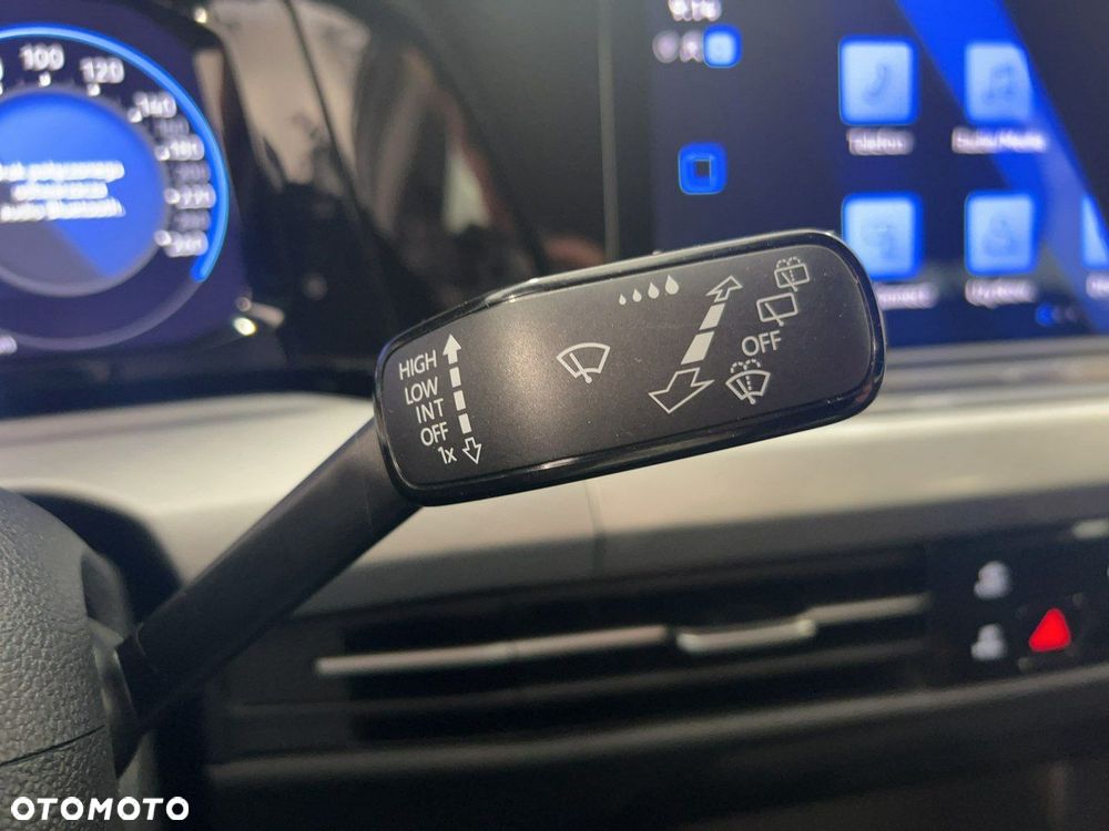 Volkswagen Golf - 17