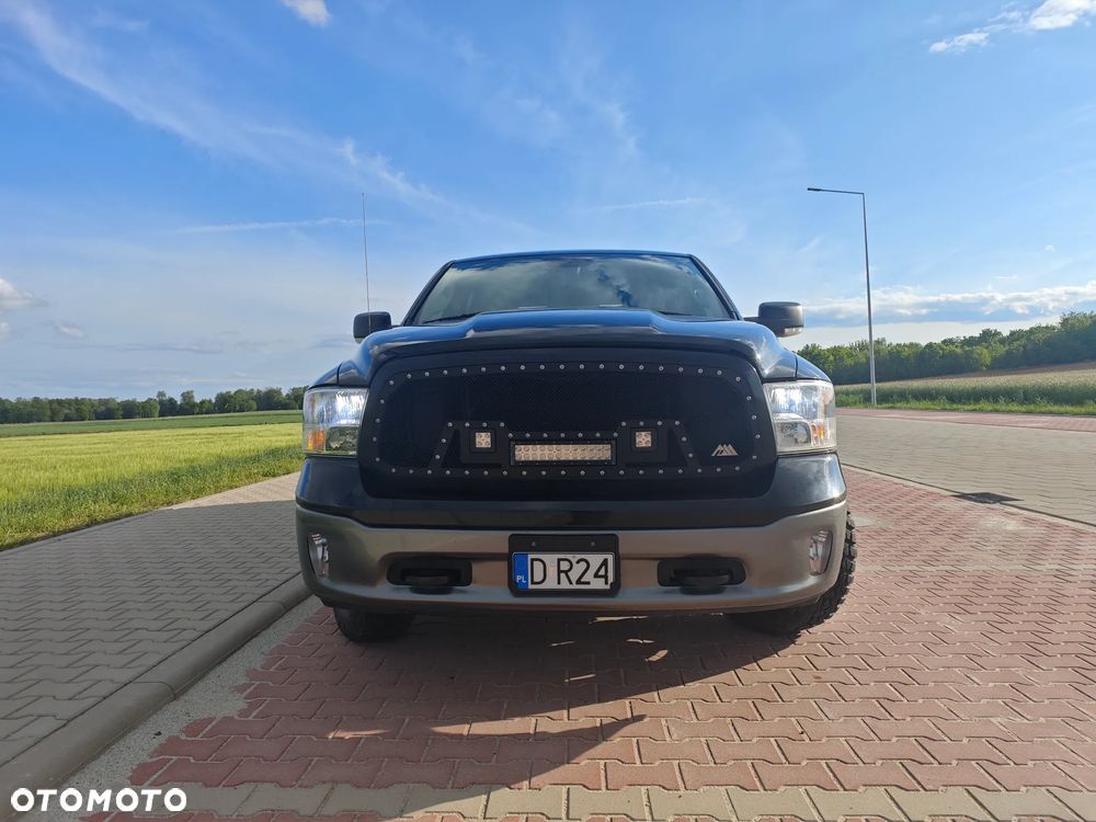 Dodge RAM 5.7 4x4 - 2