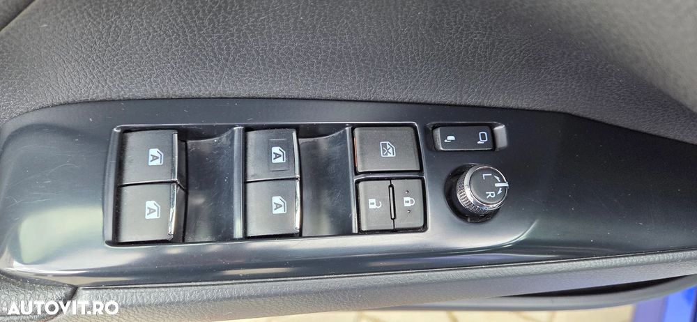 Toyota Camry 2.5 Exclusive - 20