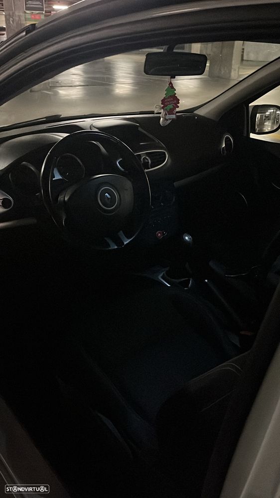 Renault Clio 1.5 dCi GT 105g - 5