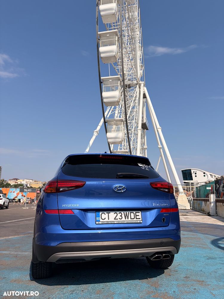 Hyundai Tucson 2.0 CRDI 4WD 8AT Luxury - 6