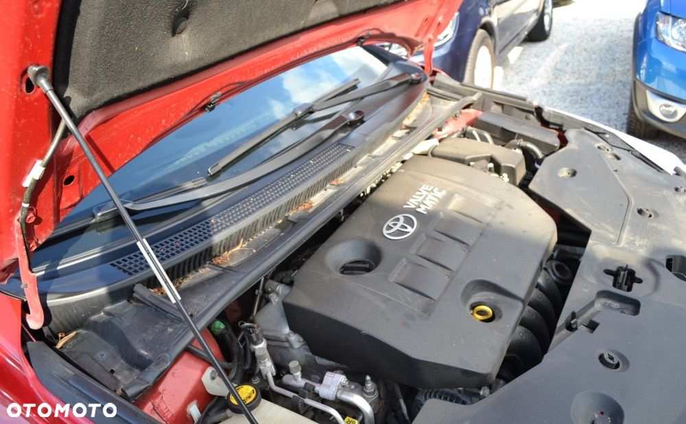 Toyota Avensis 2.0 Multidrive S Executive - 38