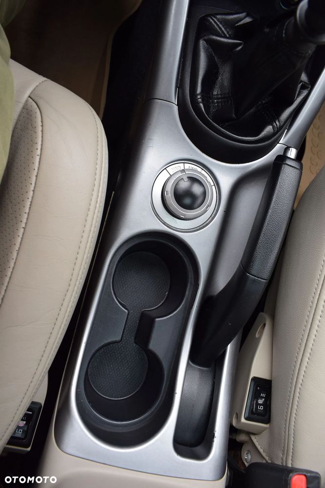 Mitsubishi Outlander 2.0 DID Intense + SE - 15