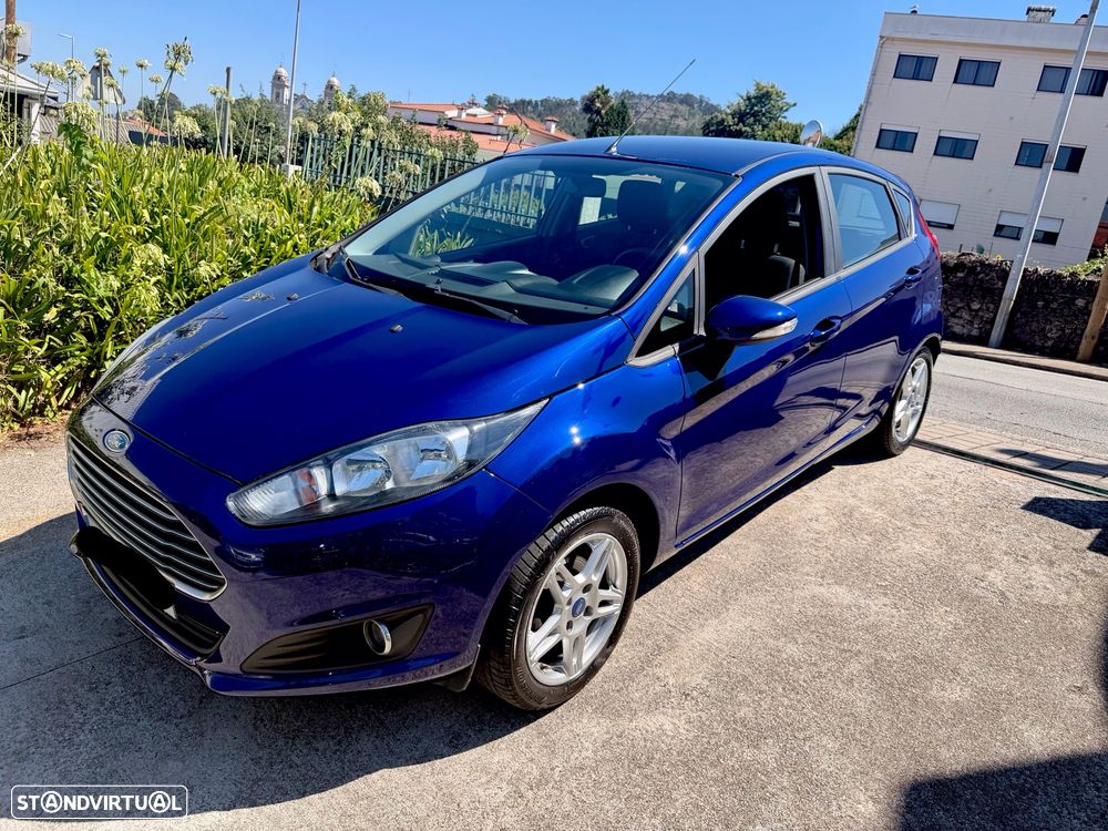 Ford Fiesta 1.0 T EcoBoost Titanium - 1