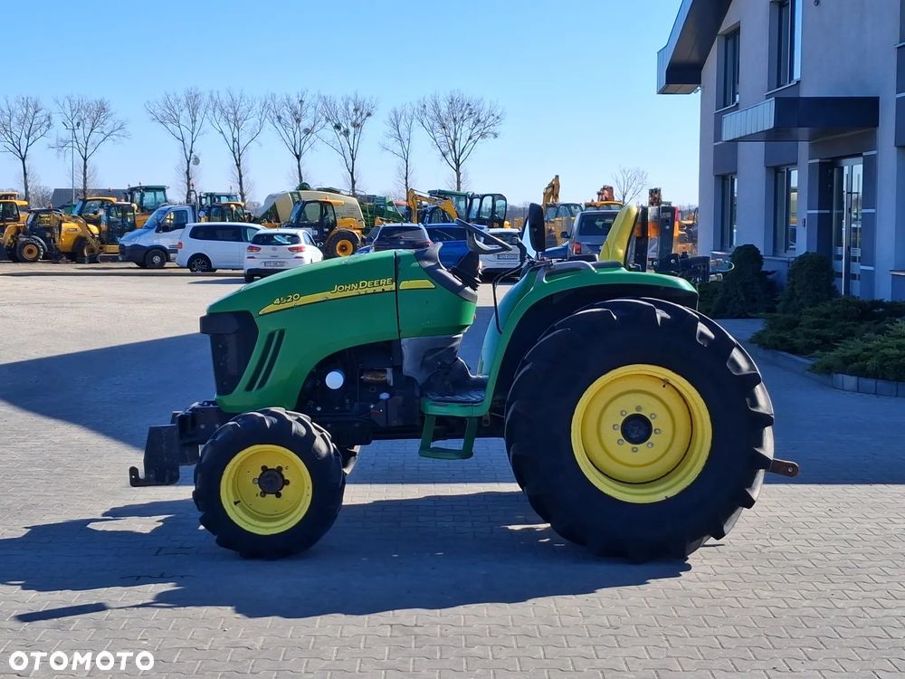 John Deere 4520 - 2