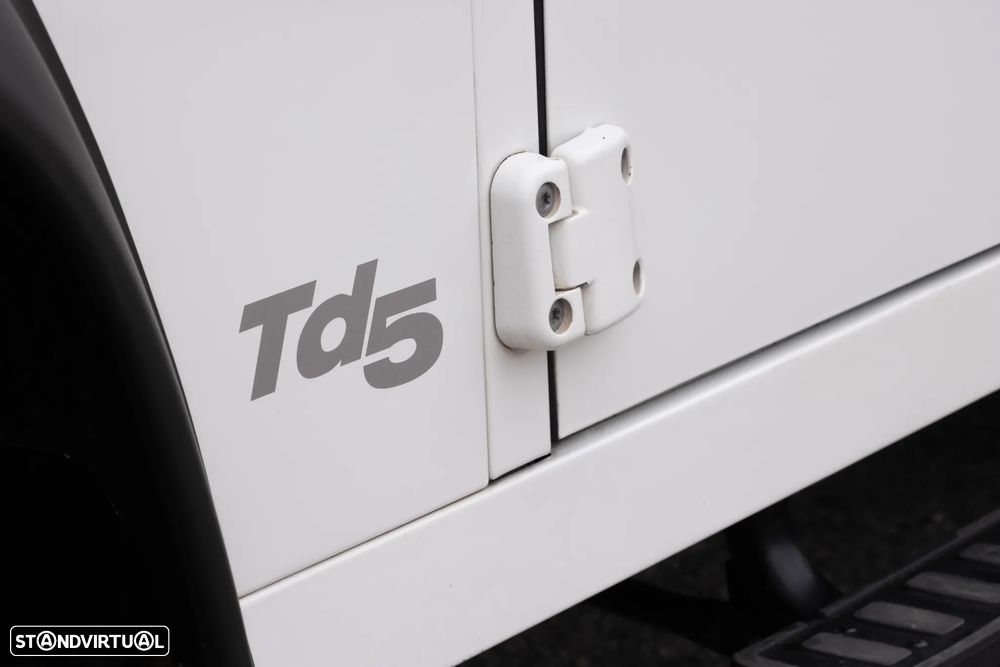 Land Rover Defender 110 2.5 Td5 E - 9