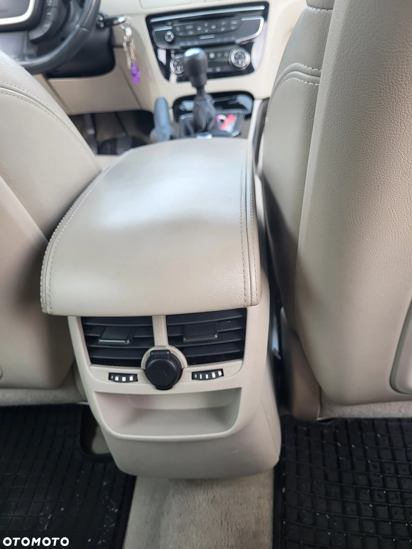 Peugeot 508 1.6 T Allure - 12