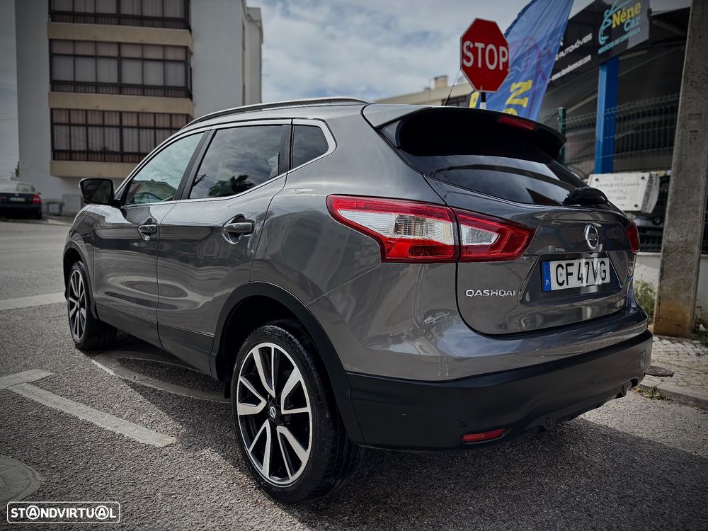 Nissan Qashqai 1.5 dCi TEKNA - 4