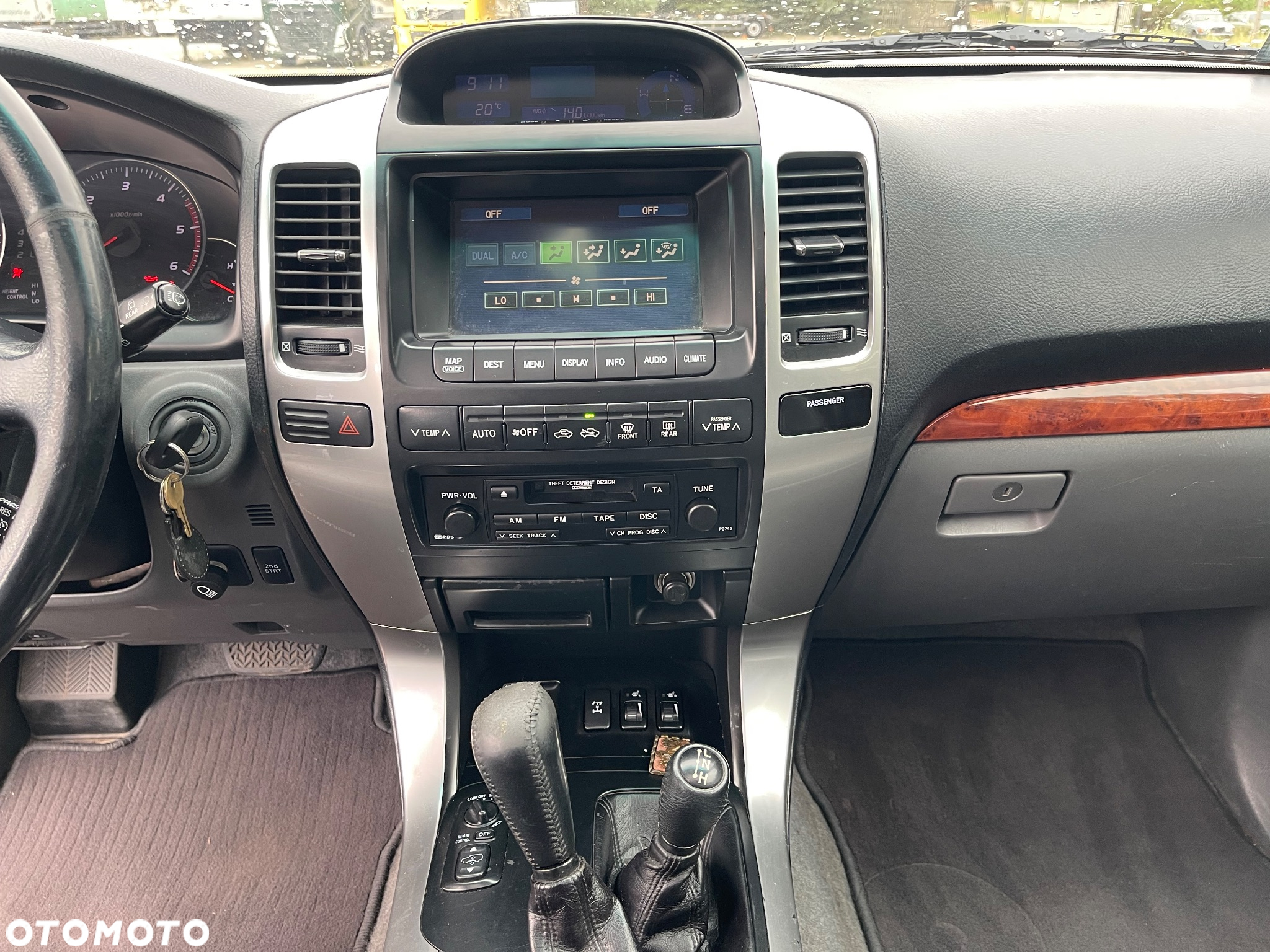 Toyota Land Cruiser - 14