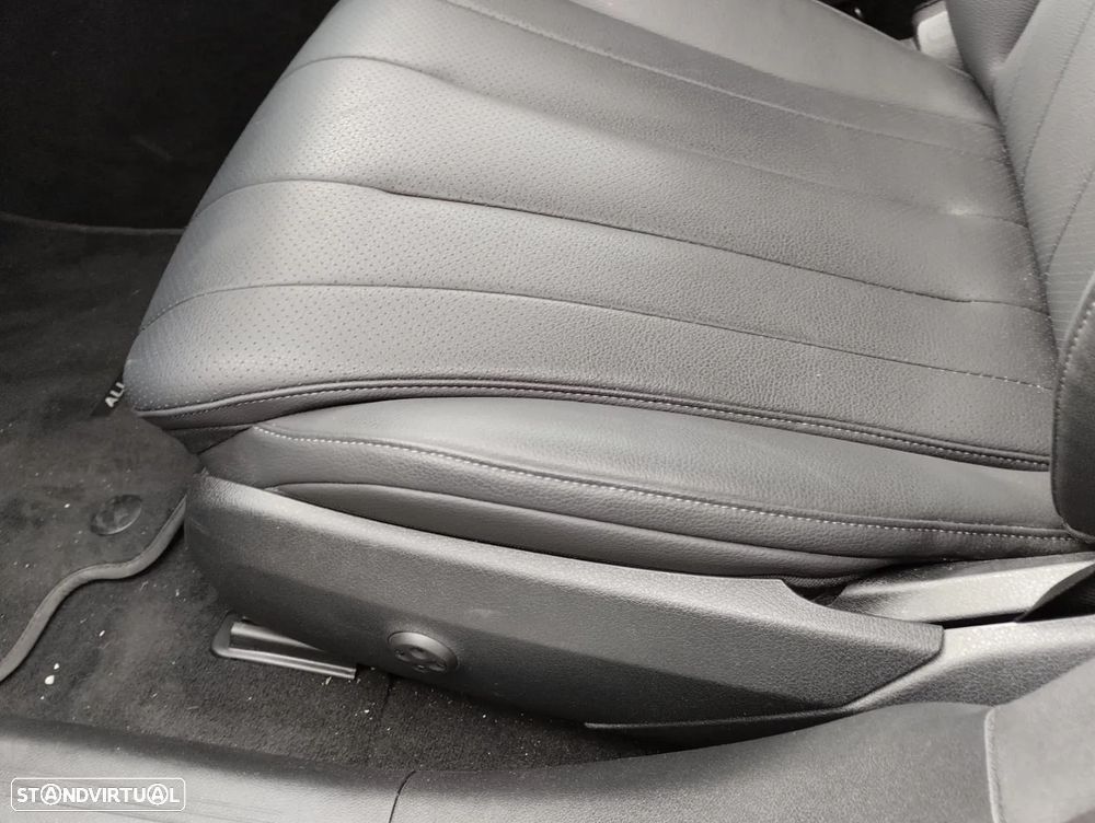 Mercedes-Benz E 300 de 4Matic All-Terrain - 9