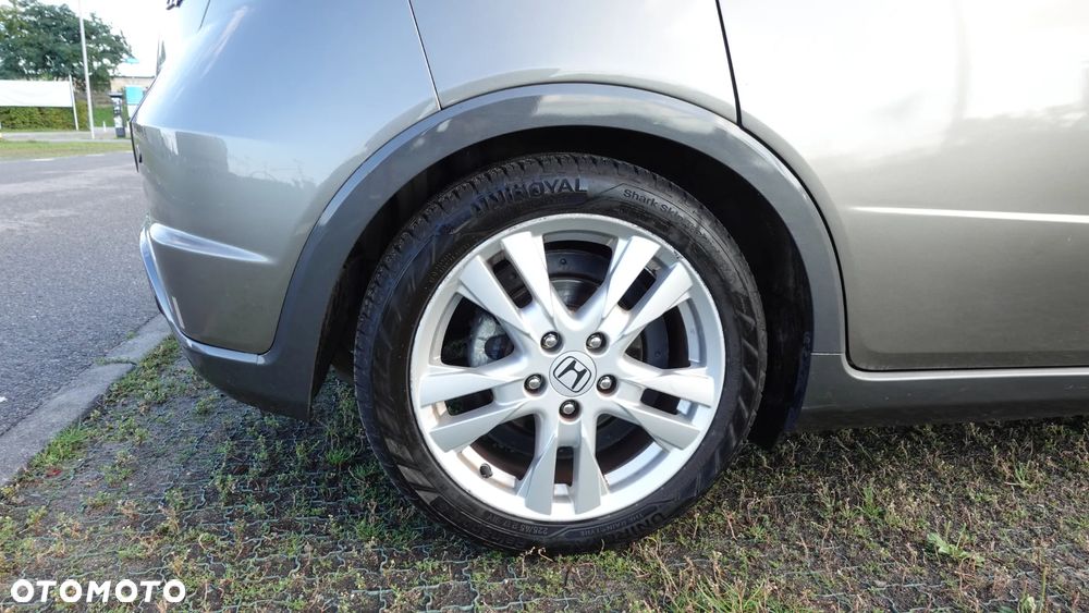 Honda Civic 1.8 Sport - 11
