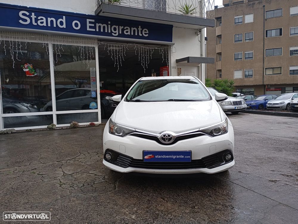 Toyota Auris 1.2 Turbo Design Edition - 2