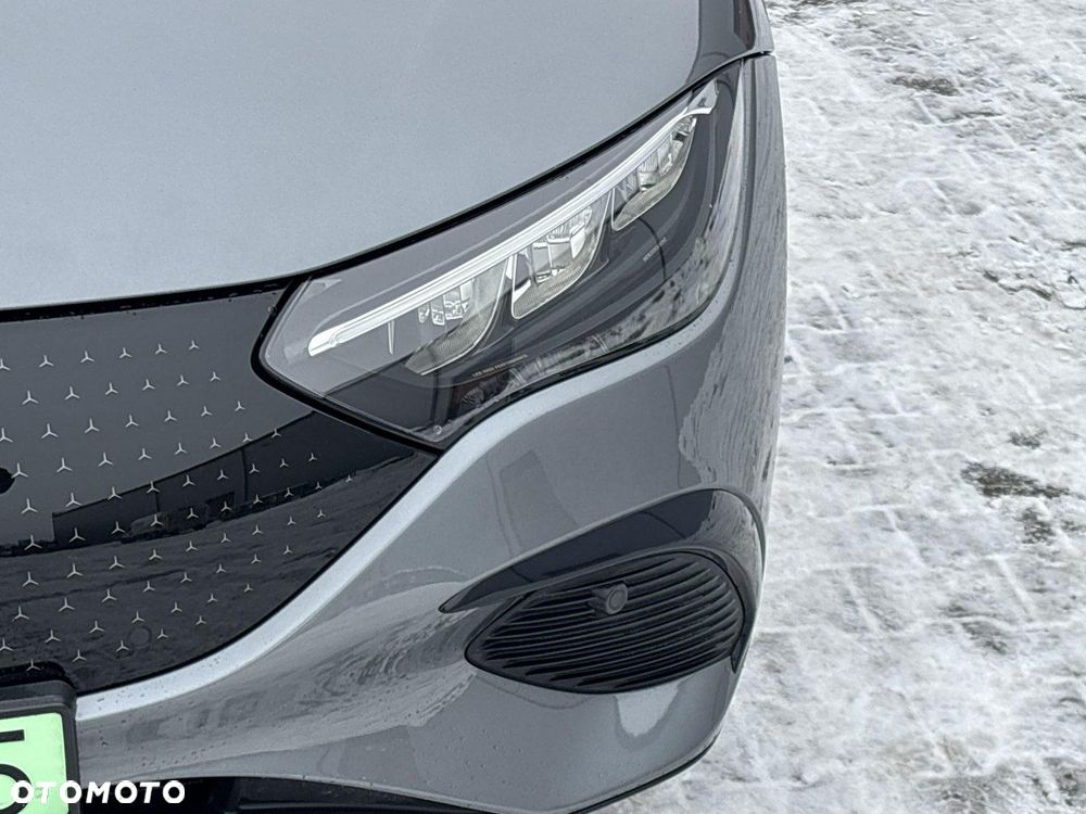 Mercedes-Benz EQE - 9