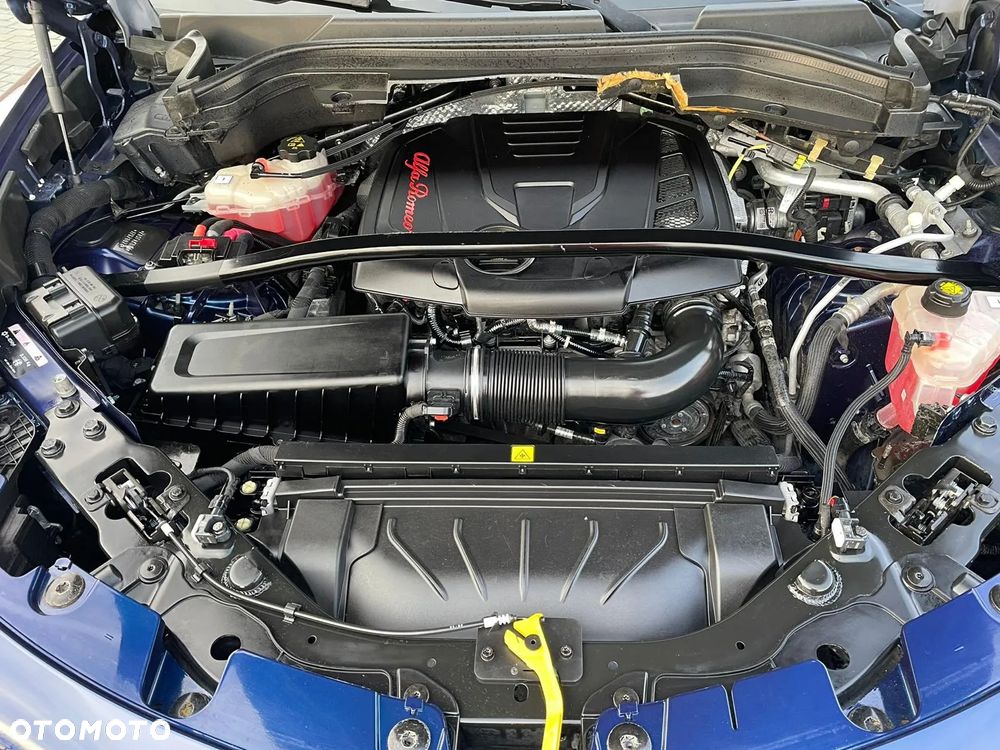 Alfa Romeo Stelvio 2.0 Turbo 16V AT8-Q4 Executive - 9