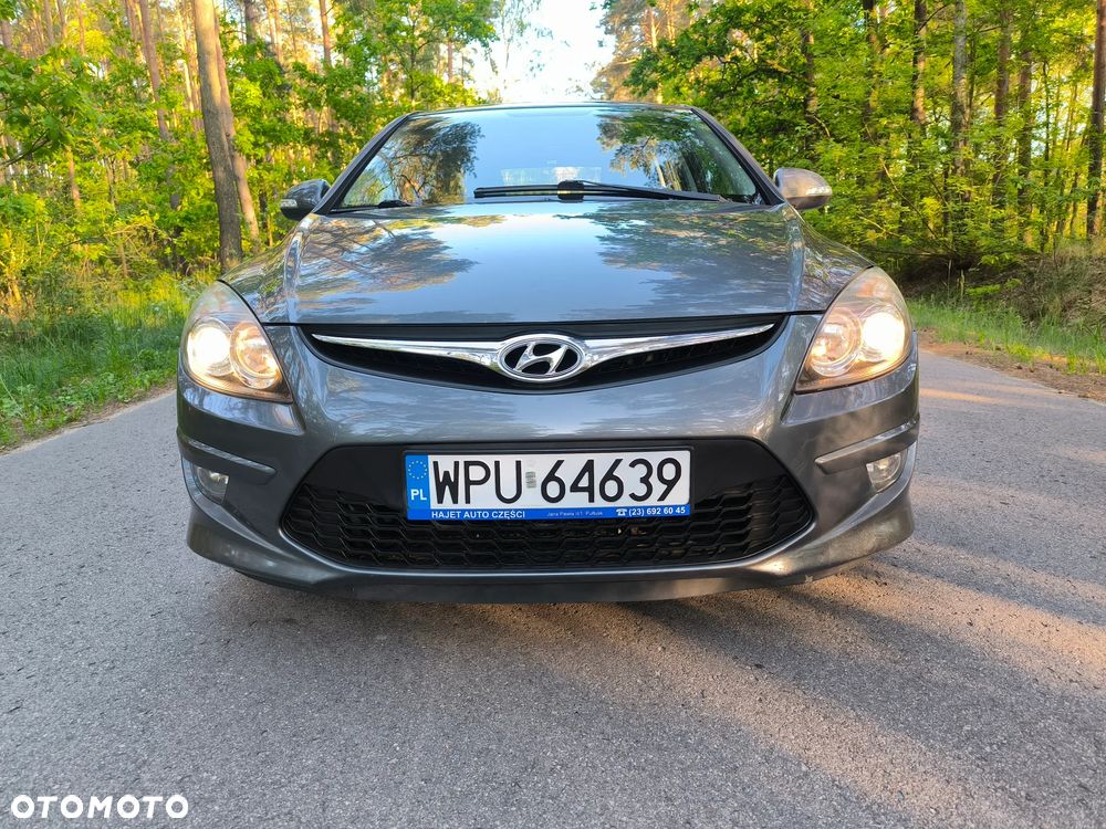 Hyundai i30 1.6 CRDi Classic + - 15