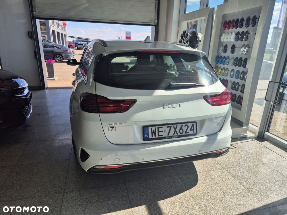 Kia Ceed 1.5 T-GDI M - 17