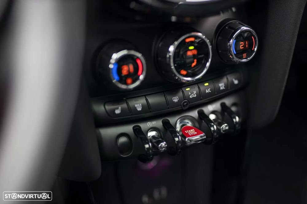 MINI 3 Portas Cooper D Auto - 19