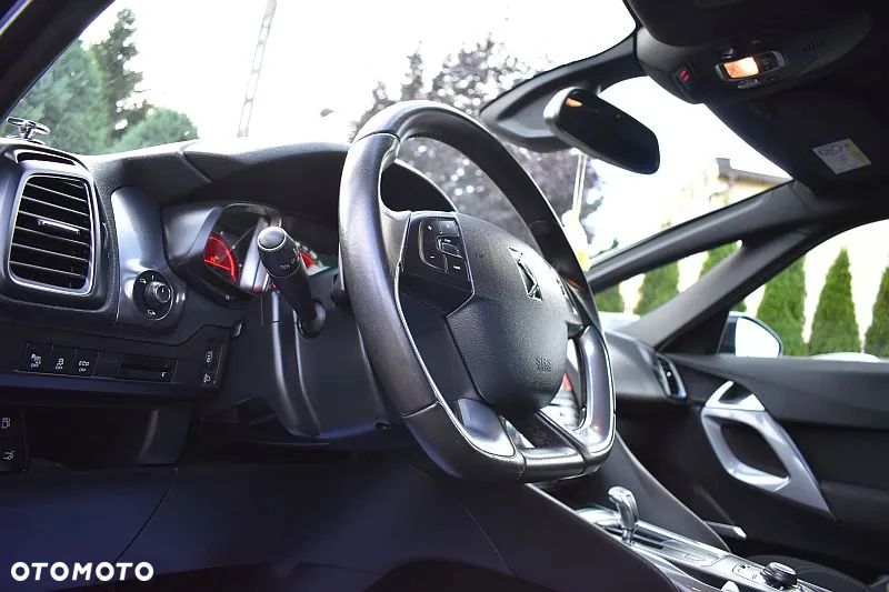 Citroën DS5 e-HDi 115 EGS6 SoChic - 11