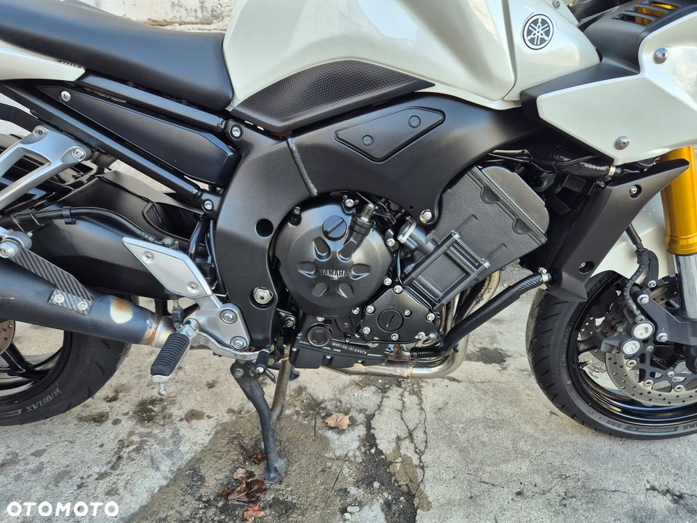 Yamaha FZ - 27