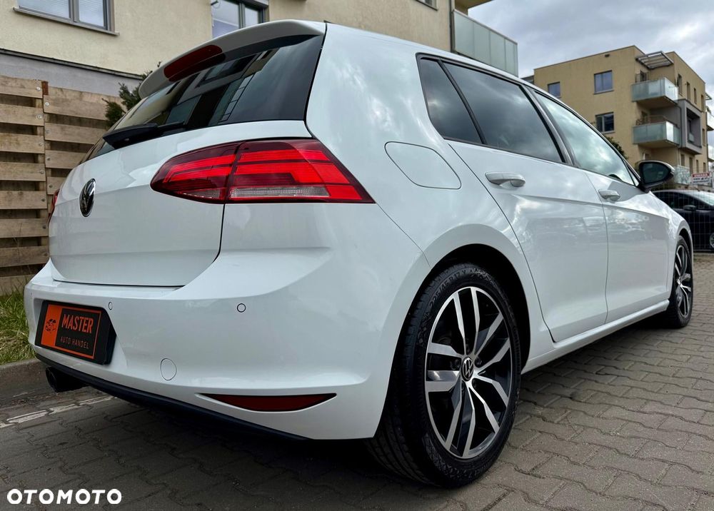 Volkswagen Golf - 4