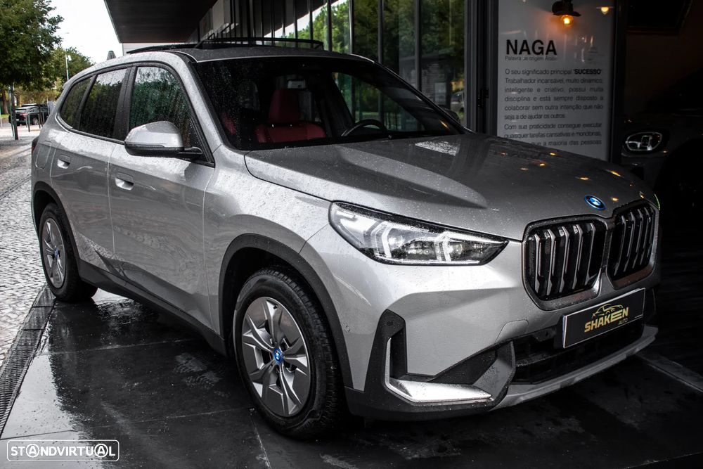 BMW iX1 xDrive30 - 13