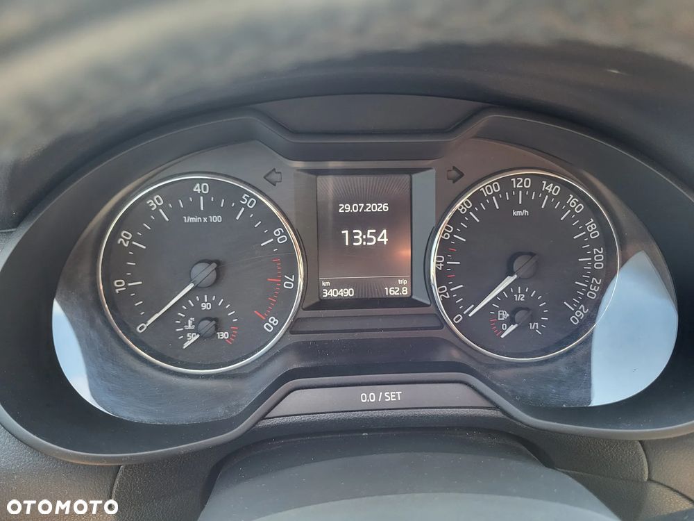 Skoda Octavia 1.8 TSI Elegance DSG - 22