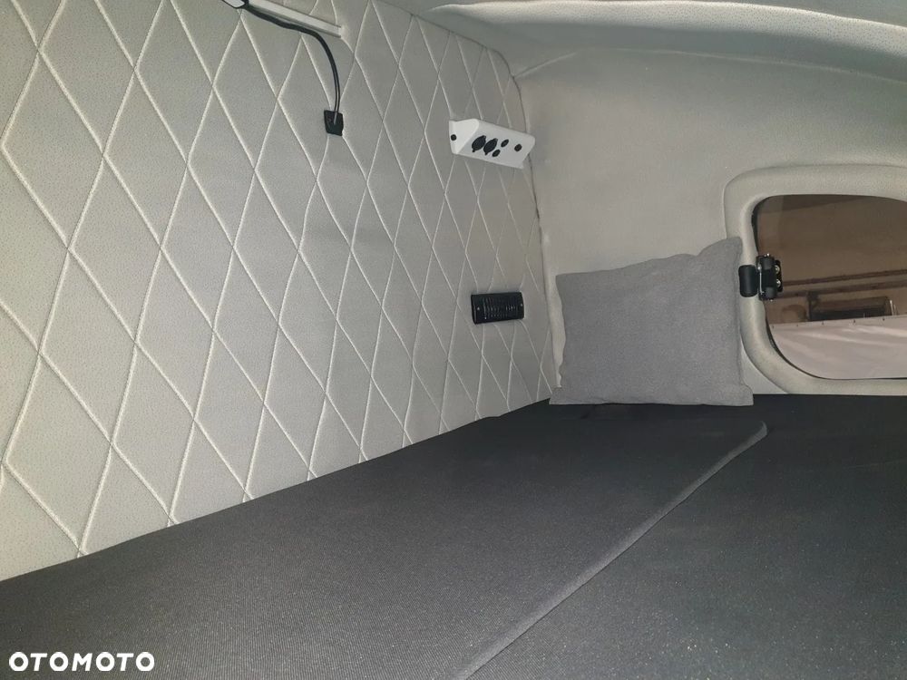 Iveco Daily 70C18 - 16