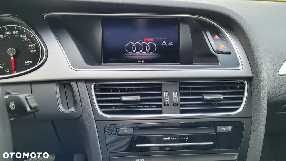 Audi A4 Limousine - 13