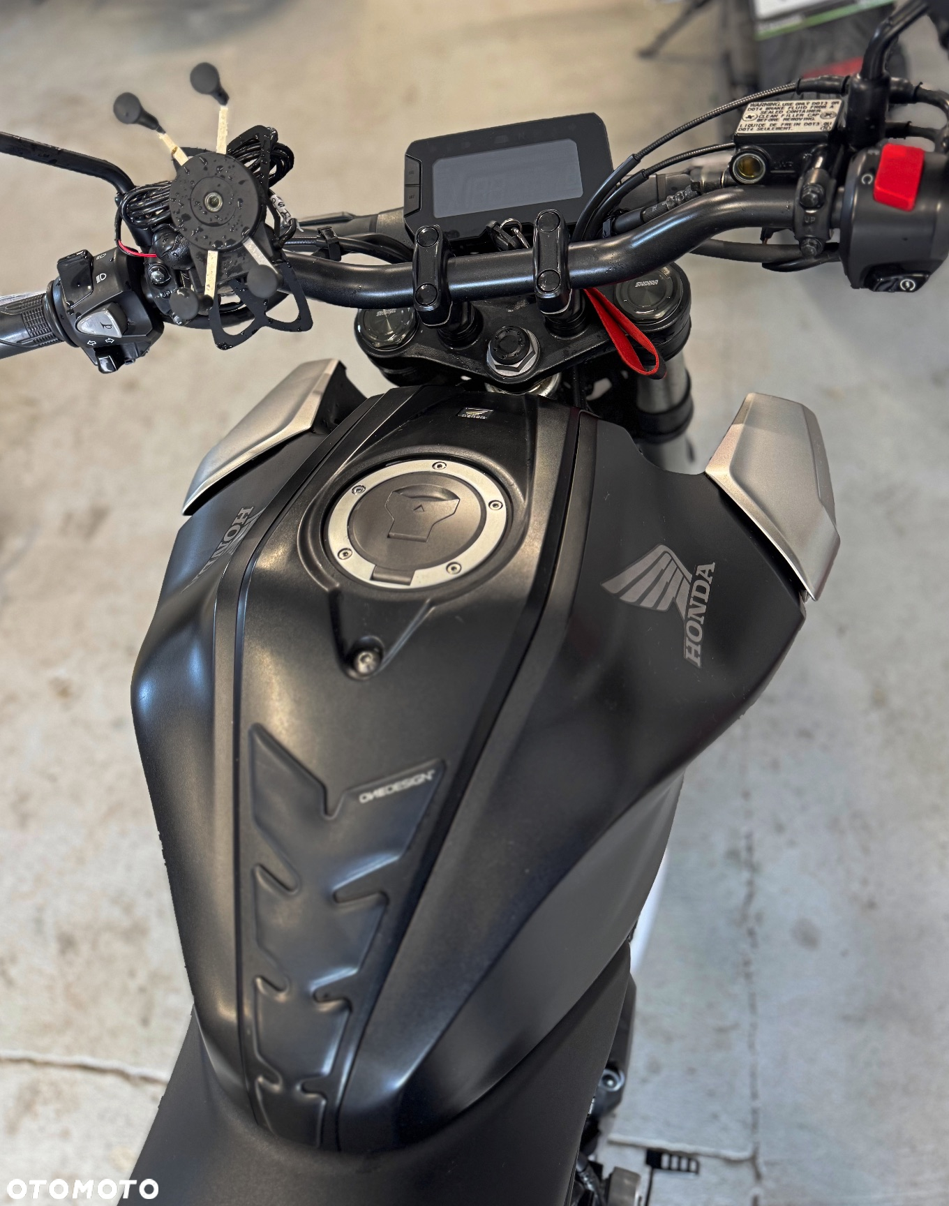 Honda CB - 4