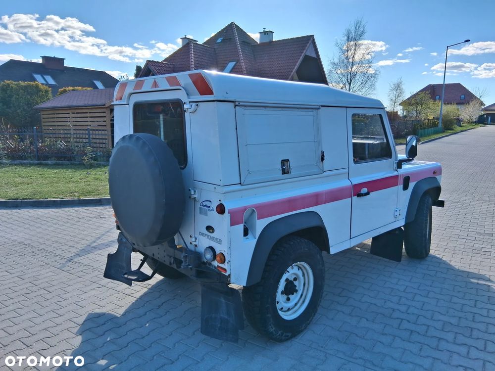 Land Rover Defender 90 Hard Top E - 24