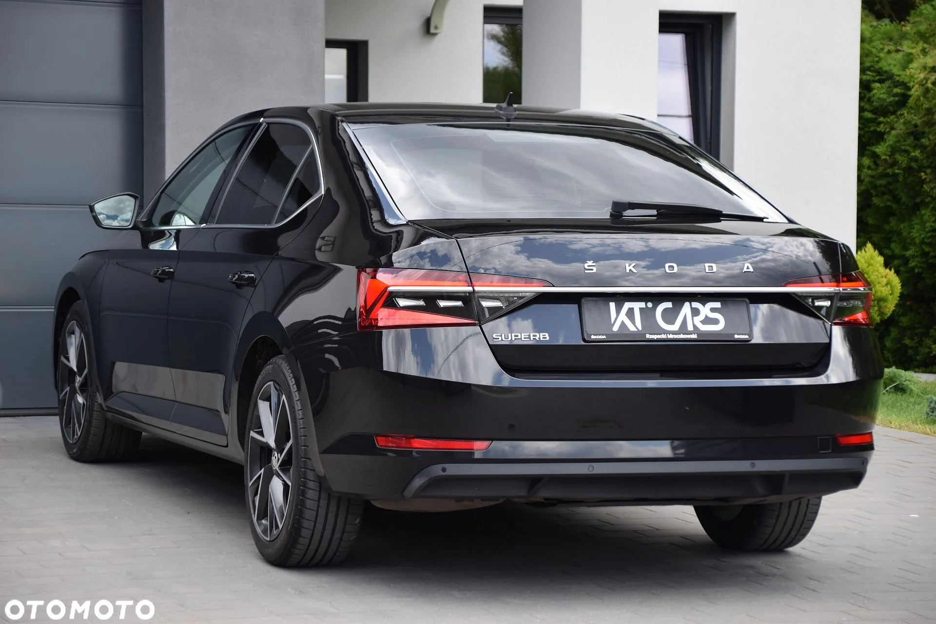 Skoda Superb 2.0 TDI SCR Ambition DSG - 5