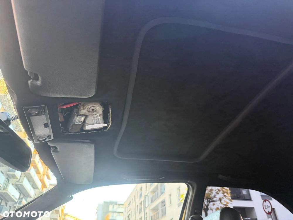 BMW Seria 3 323i - 15