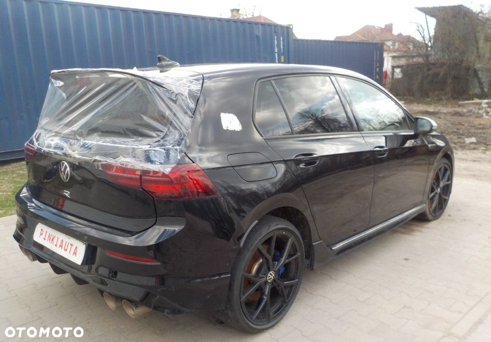 Volkswagen Golf - 10