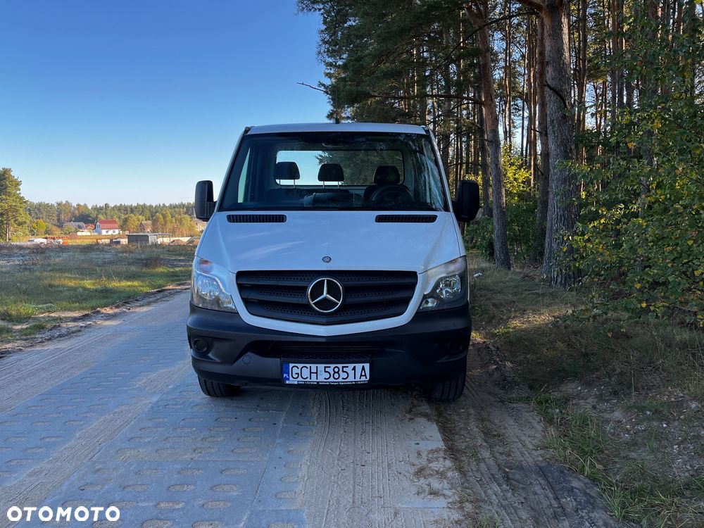Mercedes-Benz Sprinter - 2