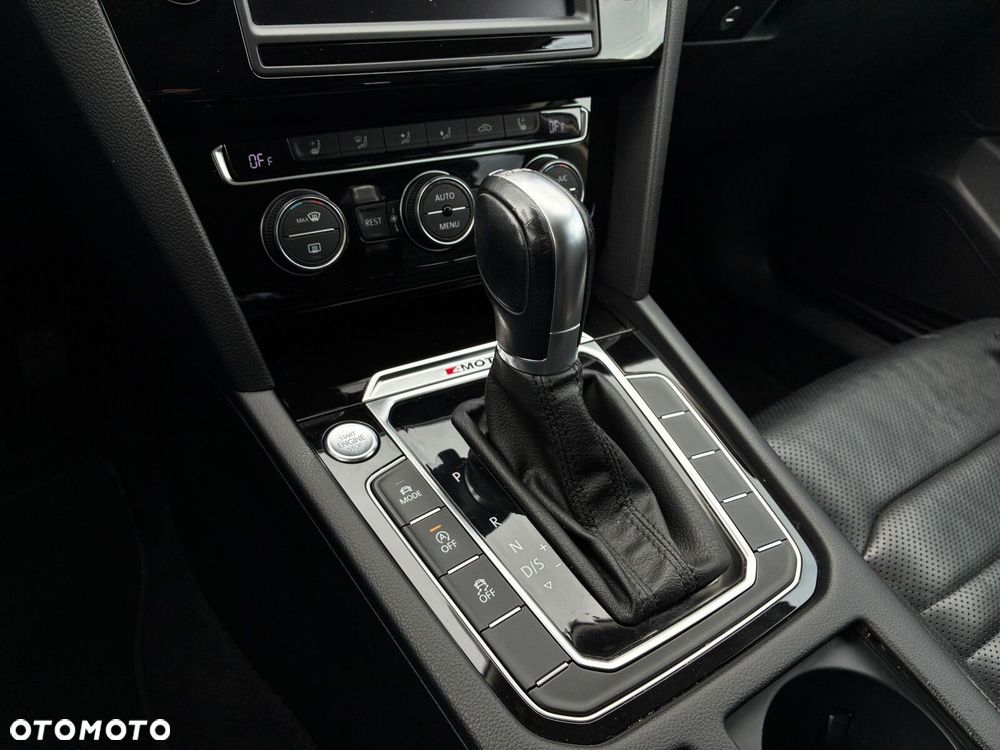Volkswagen Passat Variant 2.0 TDI Bi-Turbo BMT 4Mot Highline DSG - 23