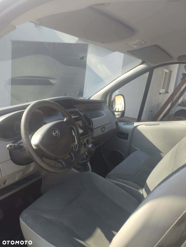 Opel vivaro - 4