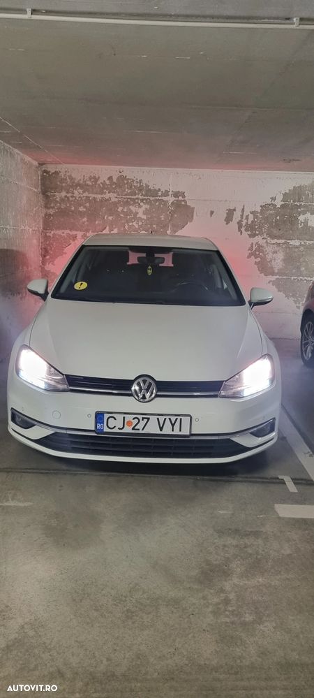 Volkswagen Golf - 26