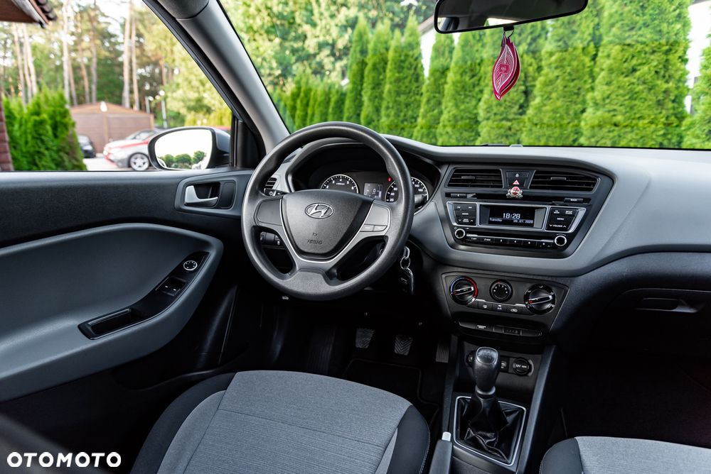 Hyundai i20 - 27