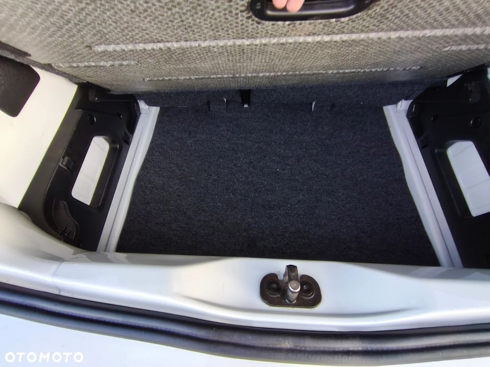 Volkswagen up! - 16