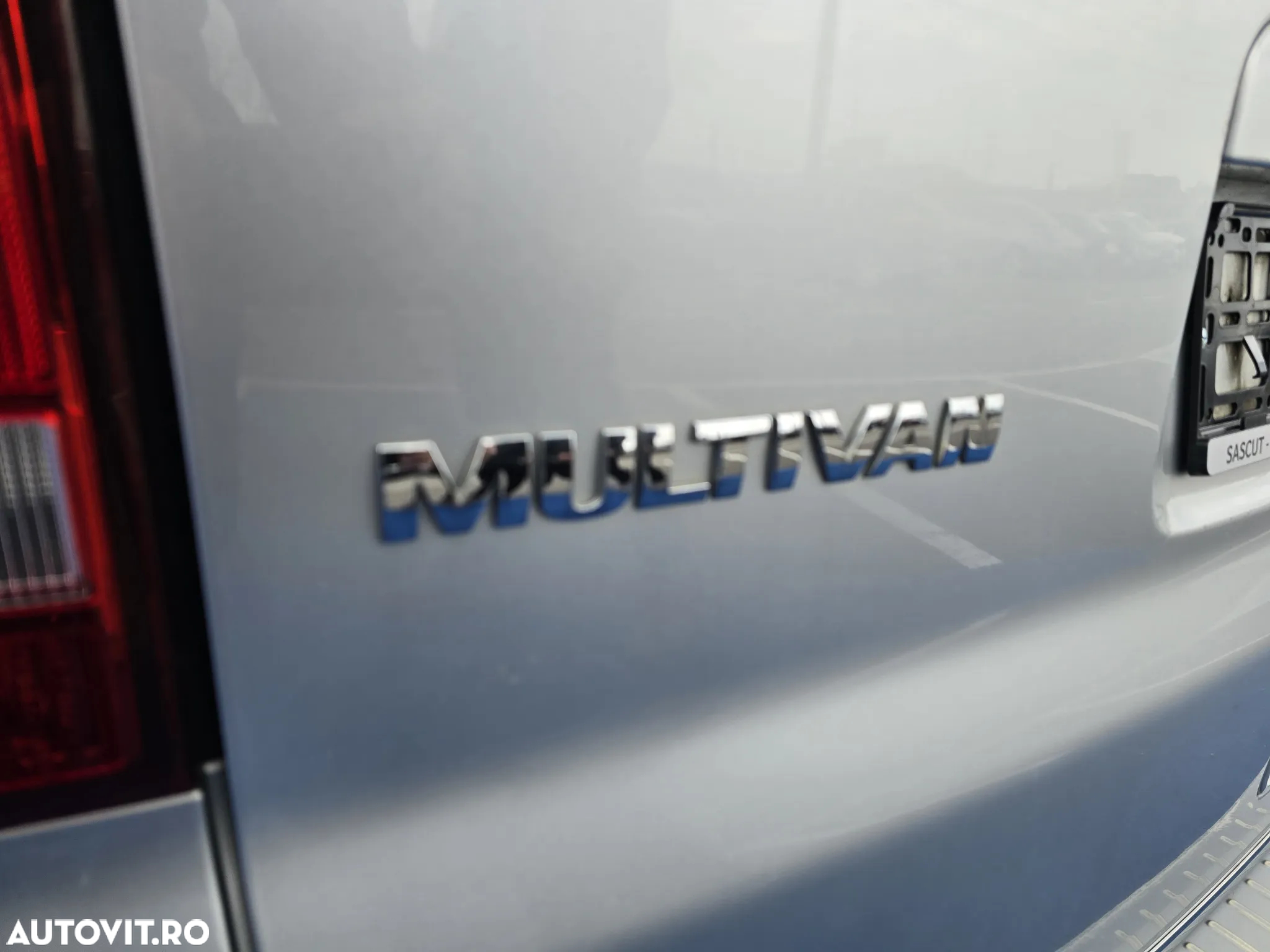 Volkswagen Caravelle - 17